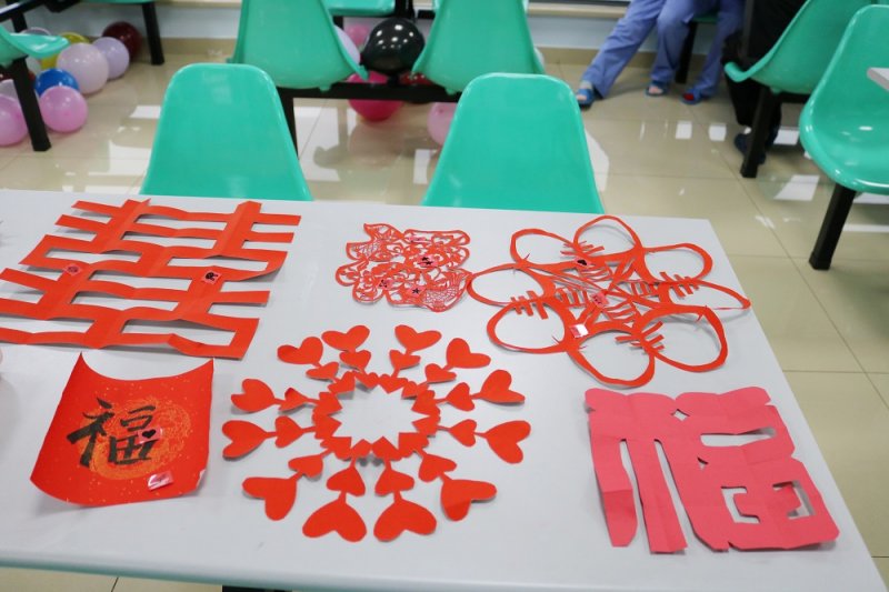 1617756810190575U2Zu.jpg 剪窗花.JPG